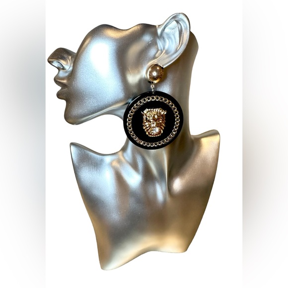 Aldo Versace Inspired Glibeth Gold/ Black Lion Head Earring - Picture 5 of 6